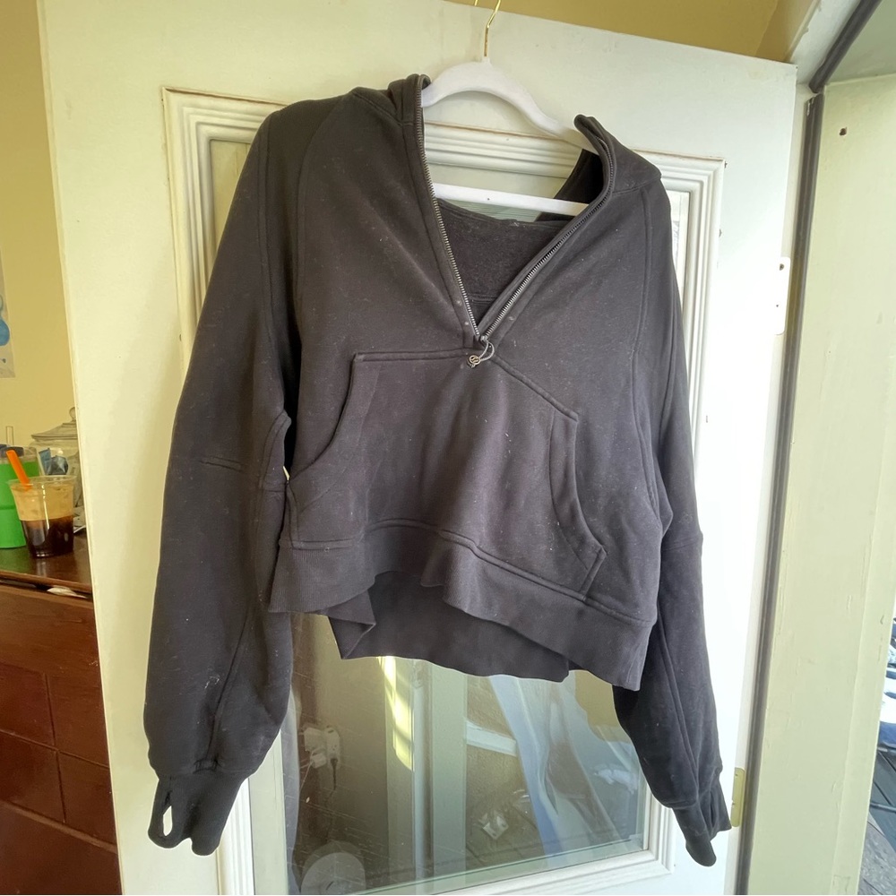 Lululemon black scuba half zip size M/L
